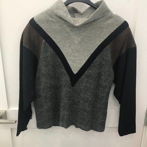 Soft Vittrina Grey Black Sweater